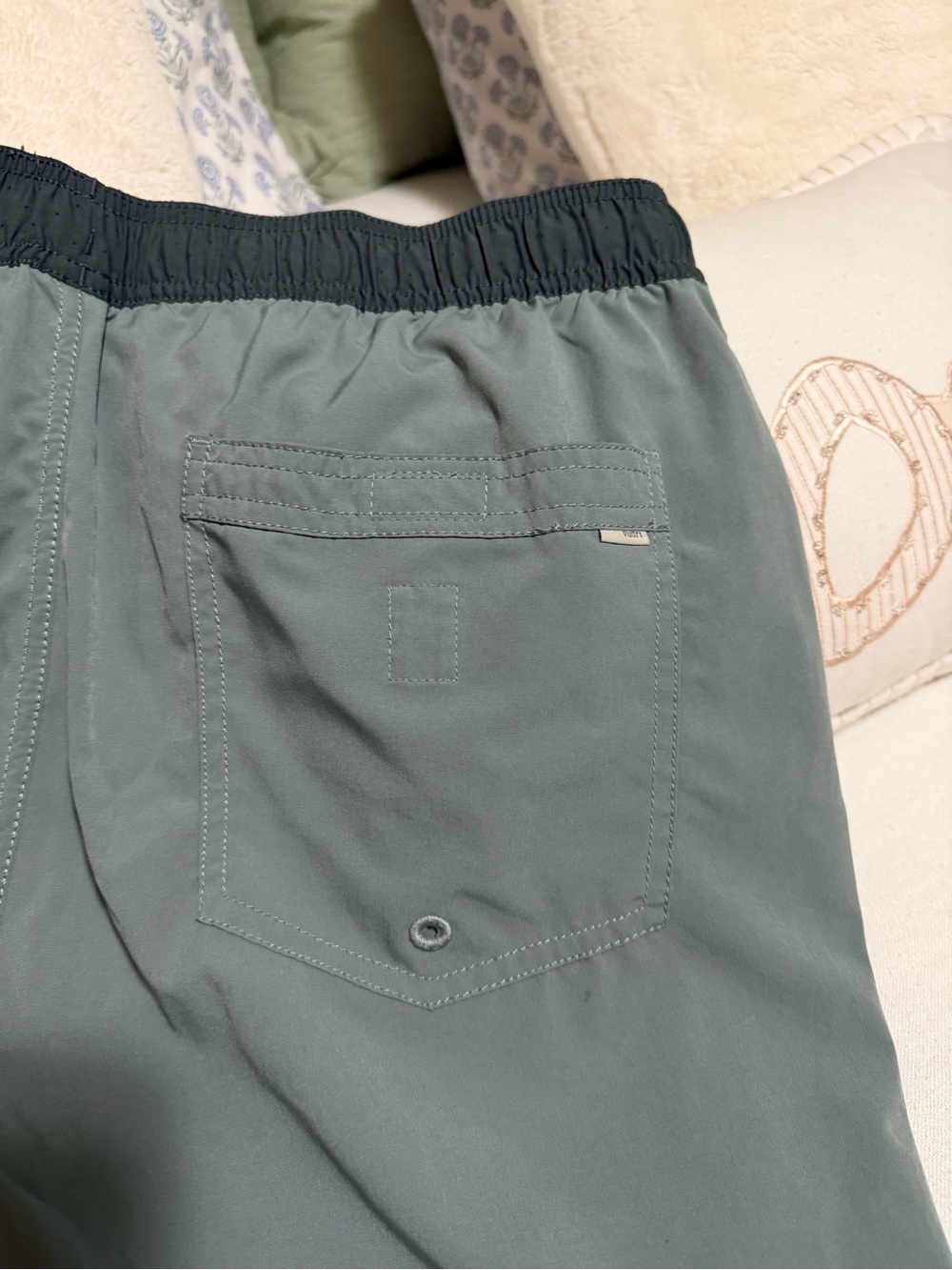 Vuori Kore Men’s Shorts size large - Picture 9 of 11